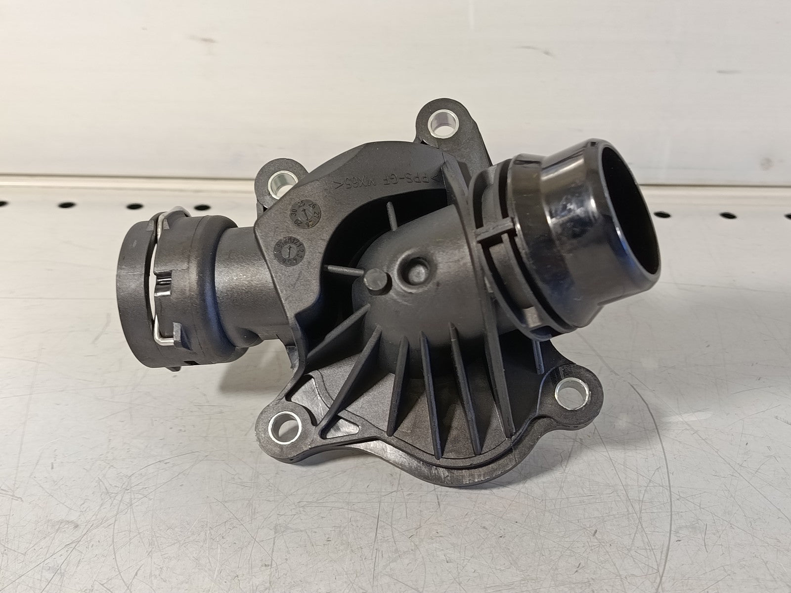 BMW E65 730d thermostat with adapter 11517805811 TRISCAN 8620 22488