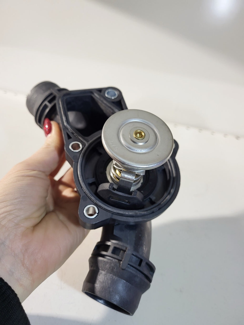 BMW E46 E39 E60 E38 E83 Thermostat housing with thermostat 11531437040