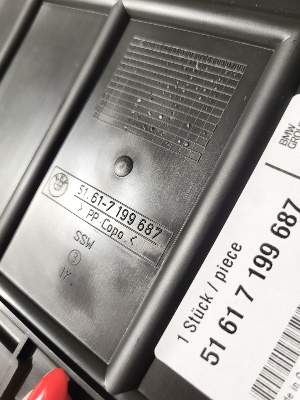 BMW E46 Cover 51617199687