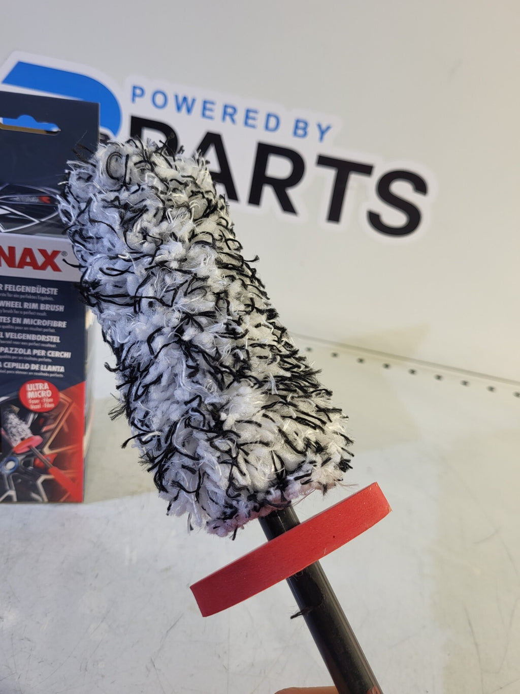 SONAX Microfibre Wheel Rim Brush 04179410