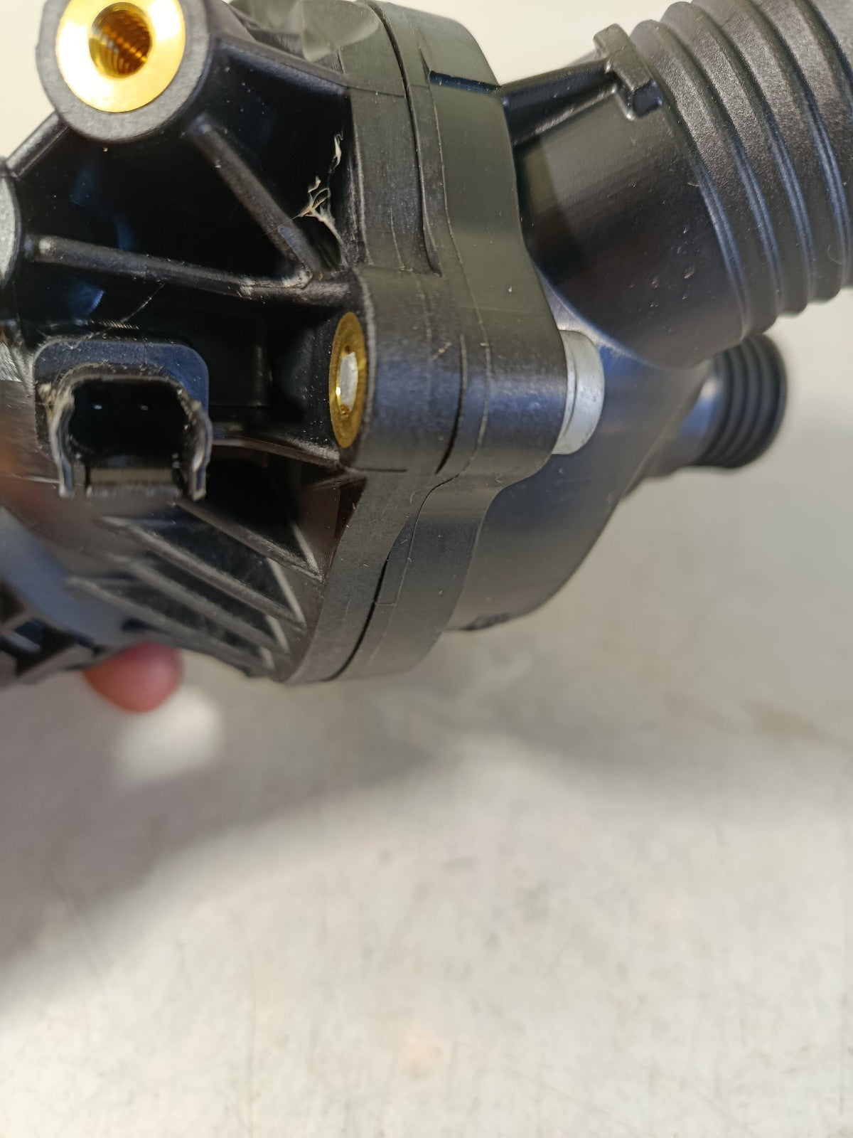 BMW e92 325i N52 Thermostat 11537549476 MAHLE TM 14 97