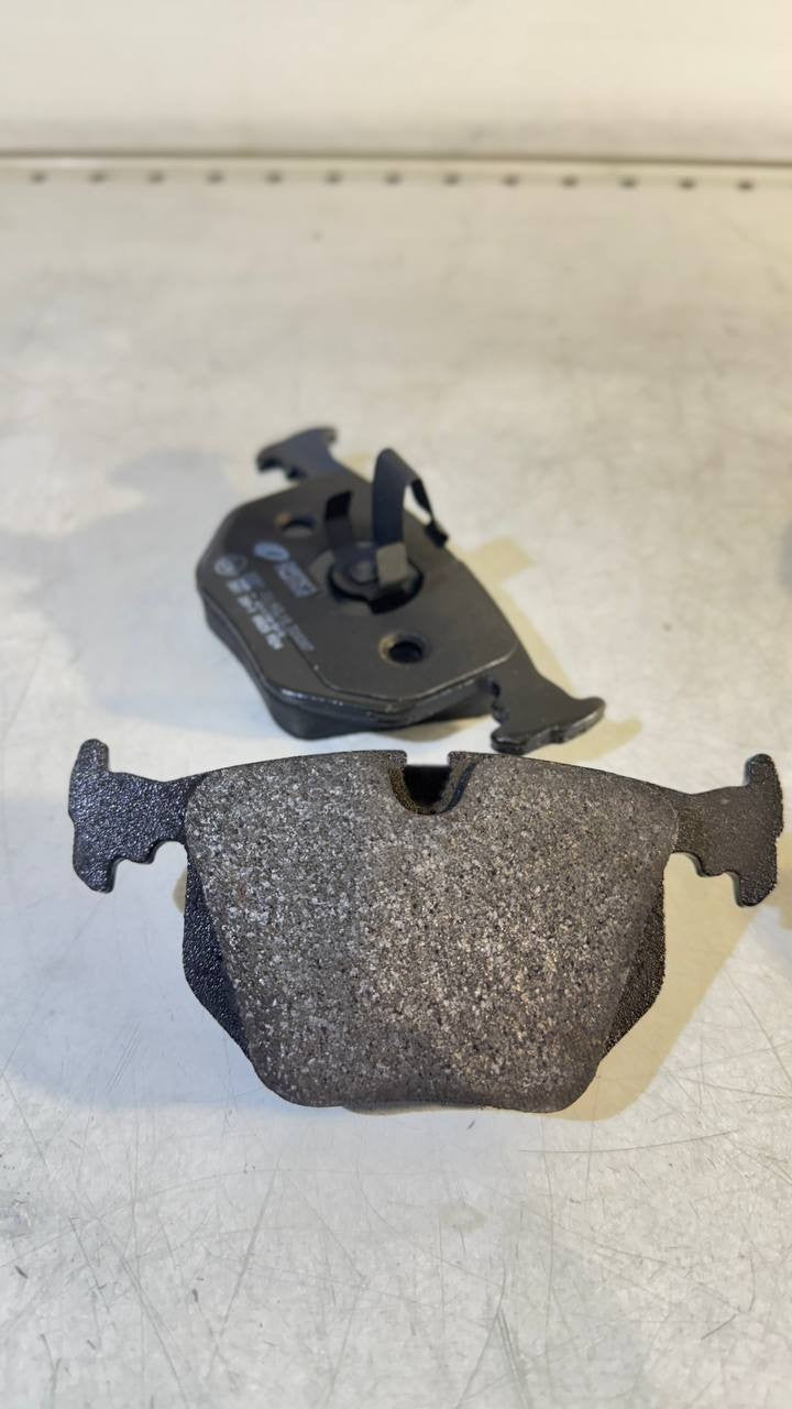 BMW Repair Kit Brake Pads 34216761248 REMSA 0381.20