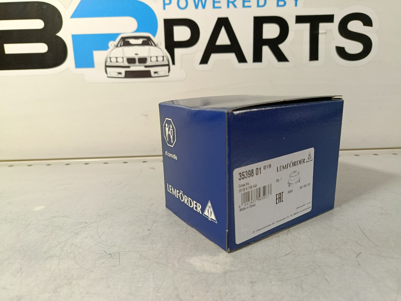 BMW e92 325i Rubber mount, shock absorber 33526772811 LEMFÖRDER 35398 01