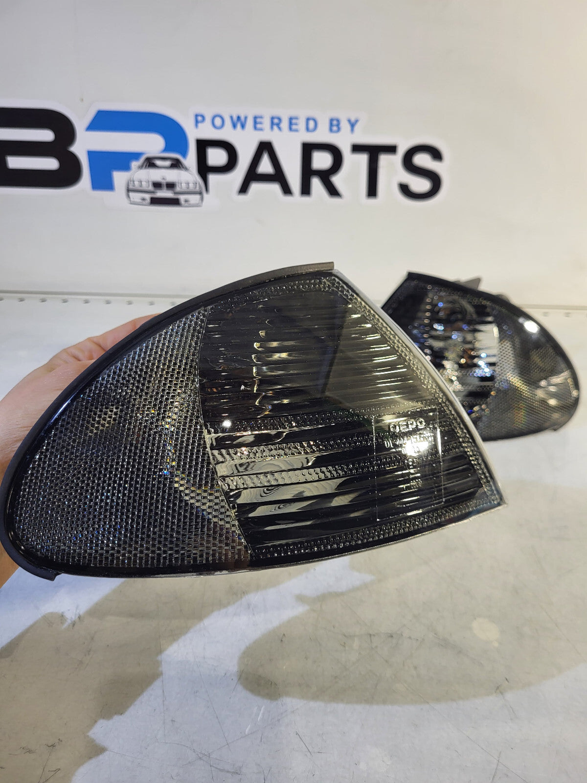 BMW E46 Front smoked turn indicator left / right 63136902769 63136902770