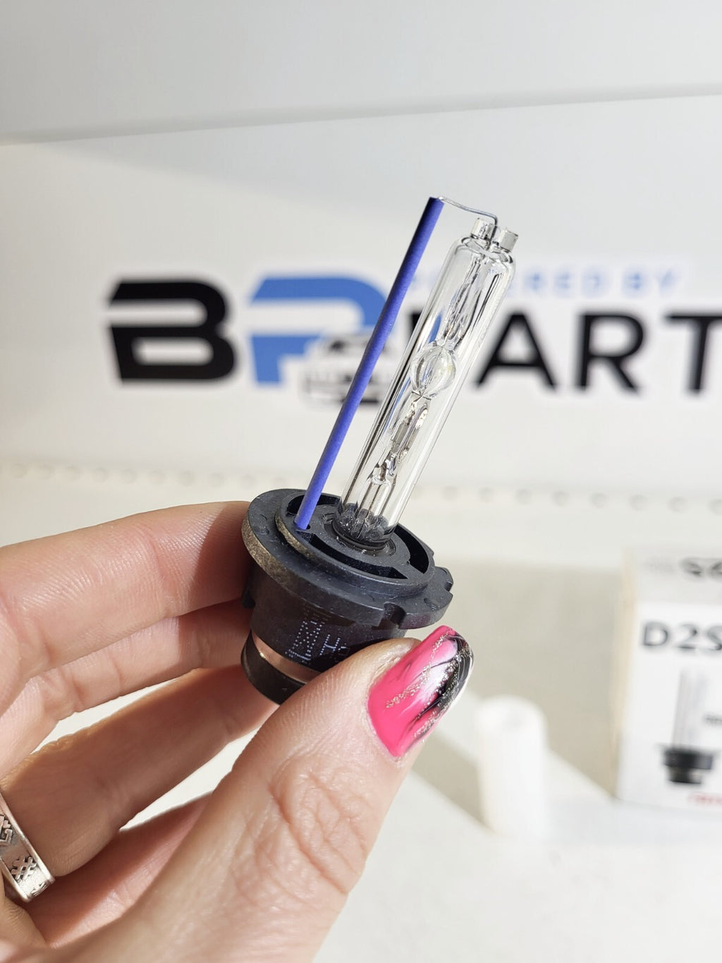 BMW E46 E60 E61 Bulb Xenon light D2S 8000K 1 psc 07119904790