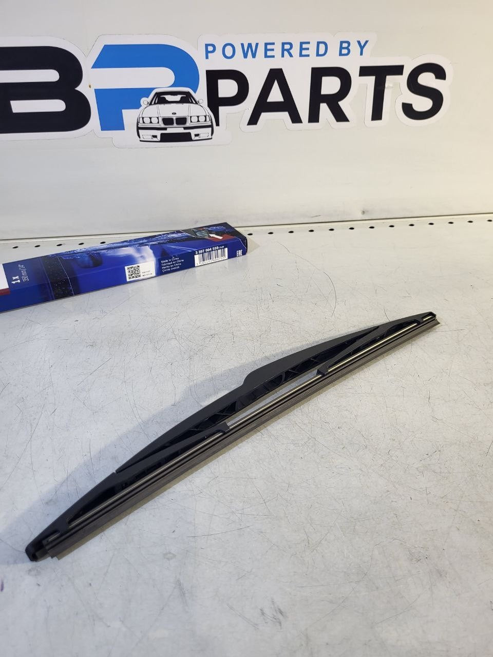 BMW X3 E83 Wiper Blade For Rear Window (BOSCH) 3397004559 61623428599