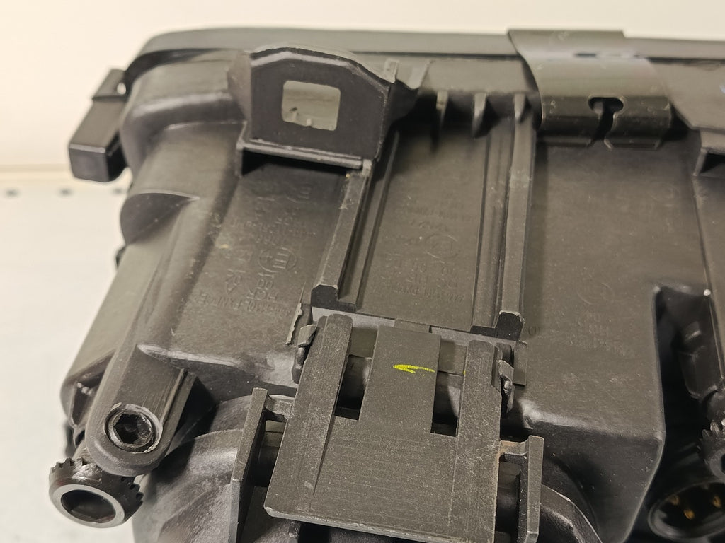 BMW E36 Headlight left right 63128363495 63128363507 63128363503 DEPOZBM1110L(D)