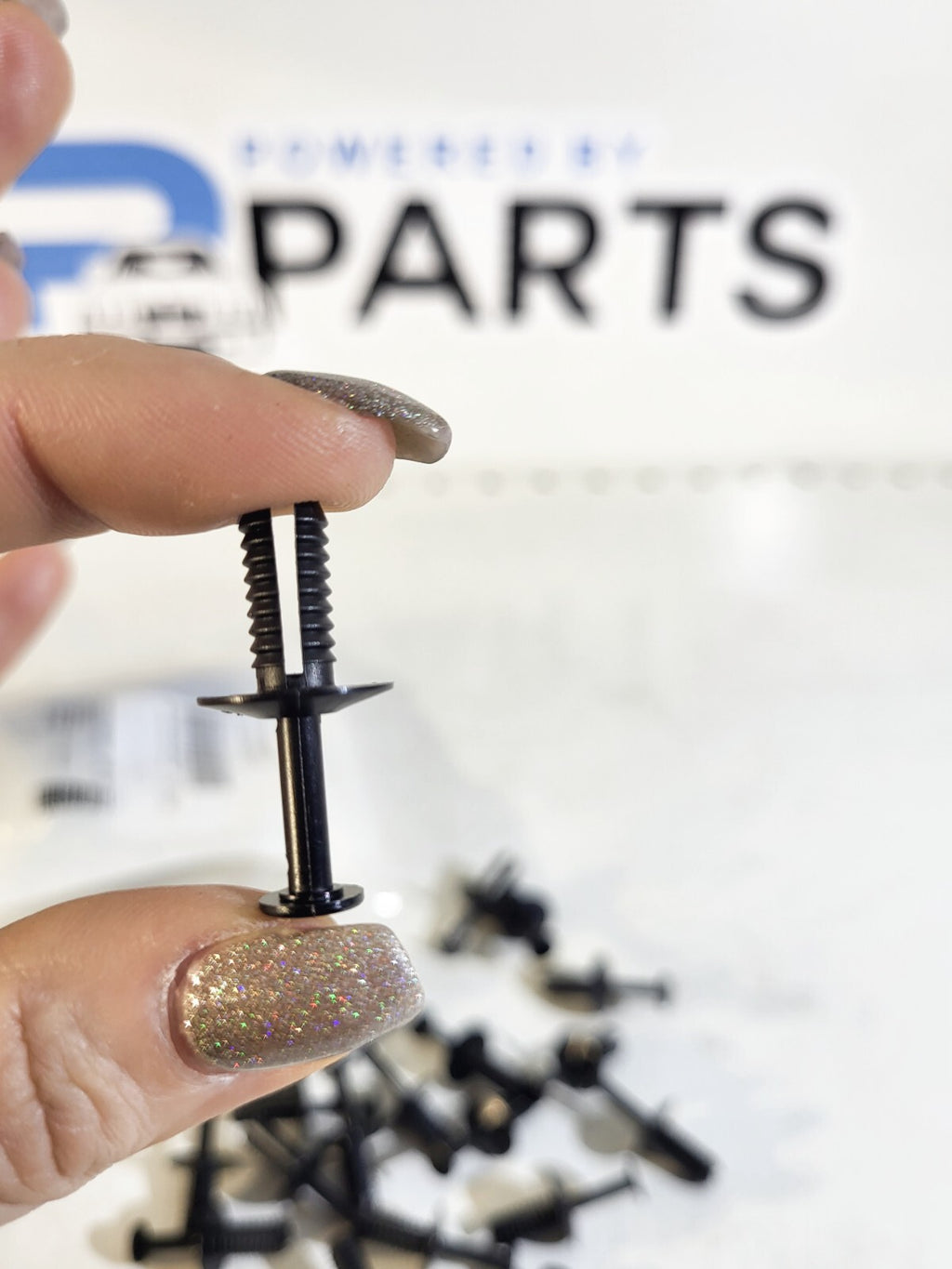 BMW Expanding rivet D = 6MM (not OEM )1psc 51111908077 V20-0731