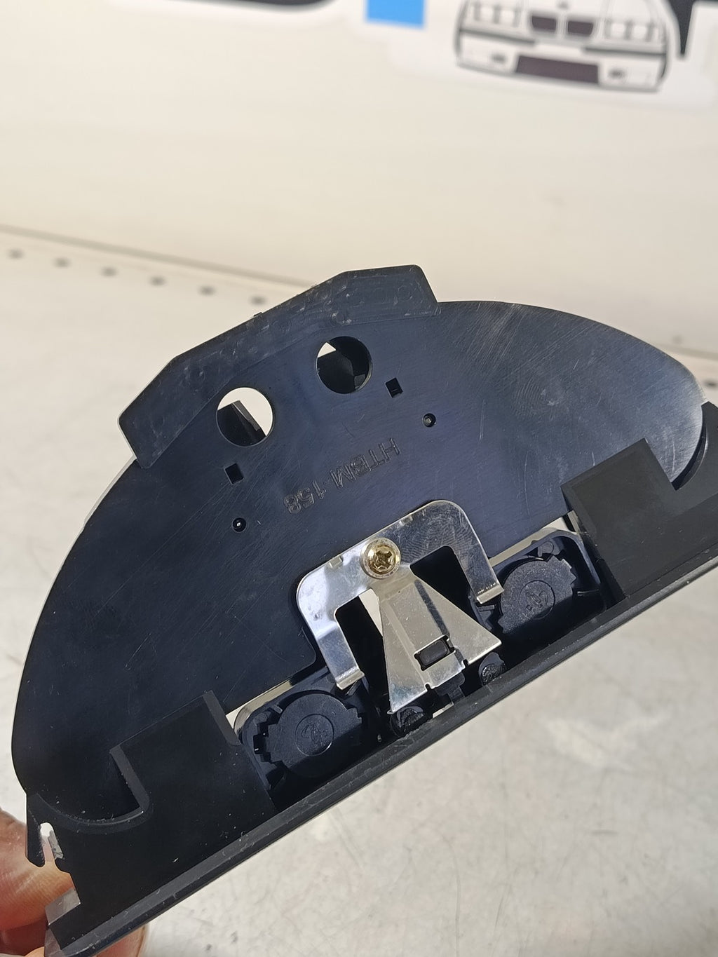 BMW E39 NTY EZC-BM-158 Rear CAN holder 51168184520