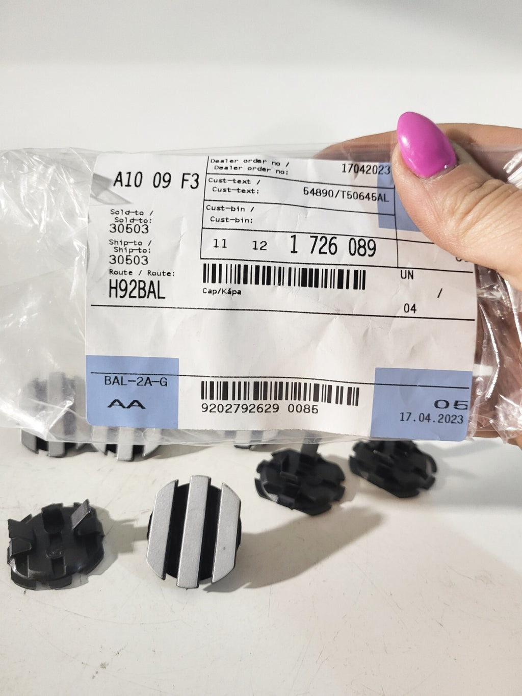 4PC BMW E34 E39 E46 E36 E60 E38 Cap 11121726089