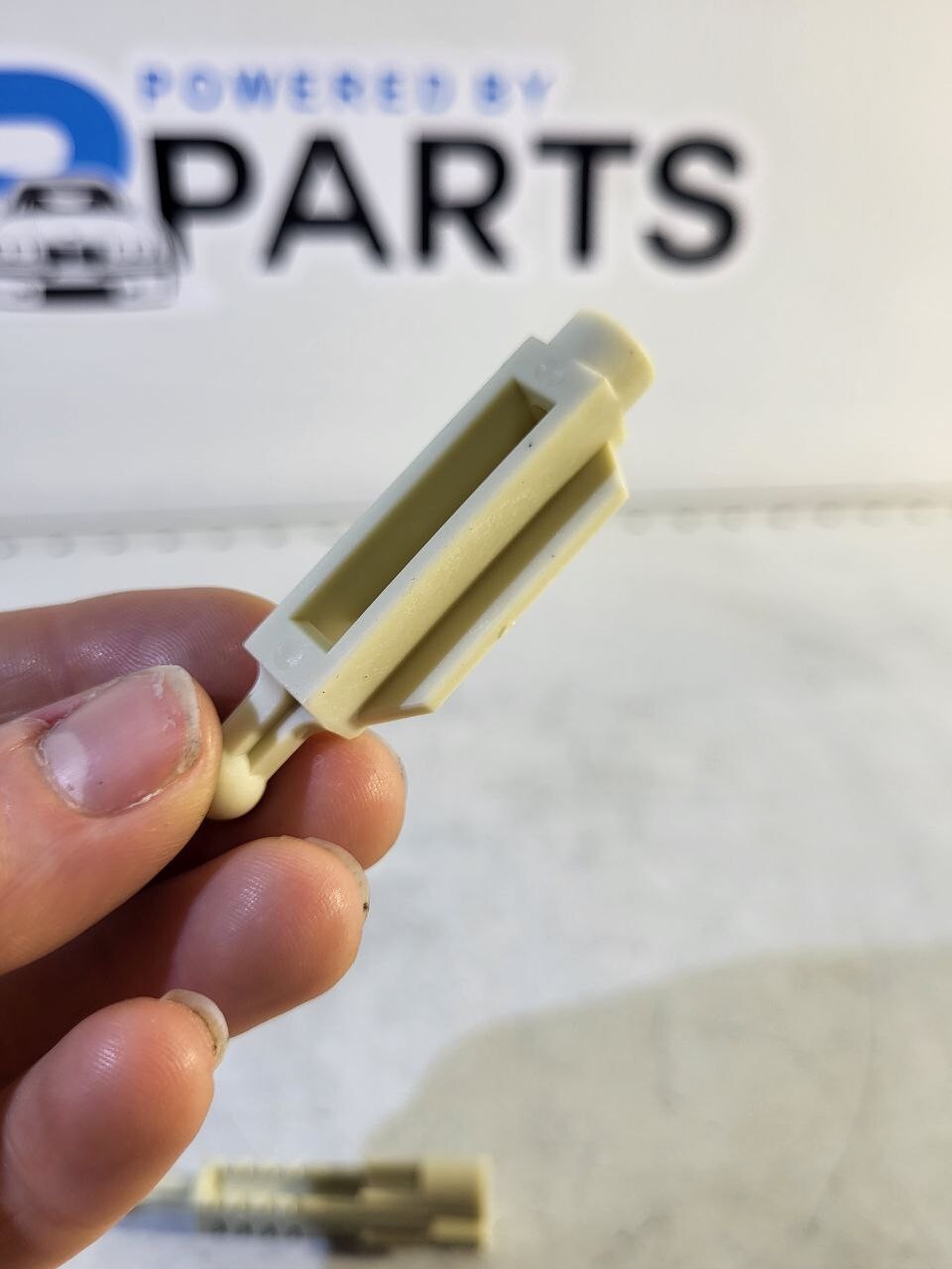 BMW E39 Pre-Facelift Headlight Adjusting element ROMIX 63120027924