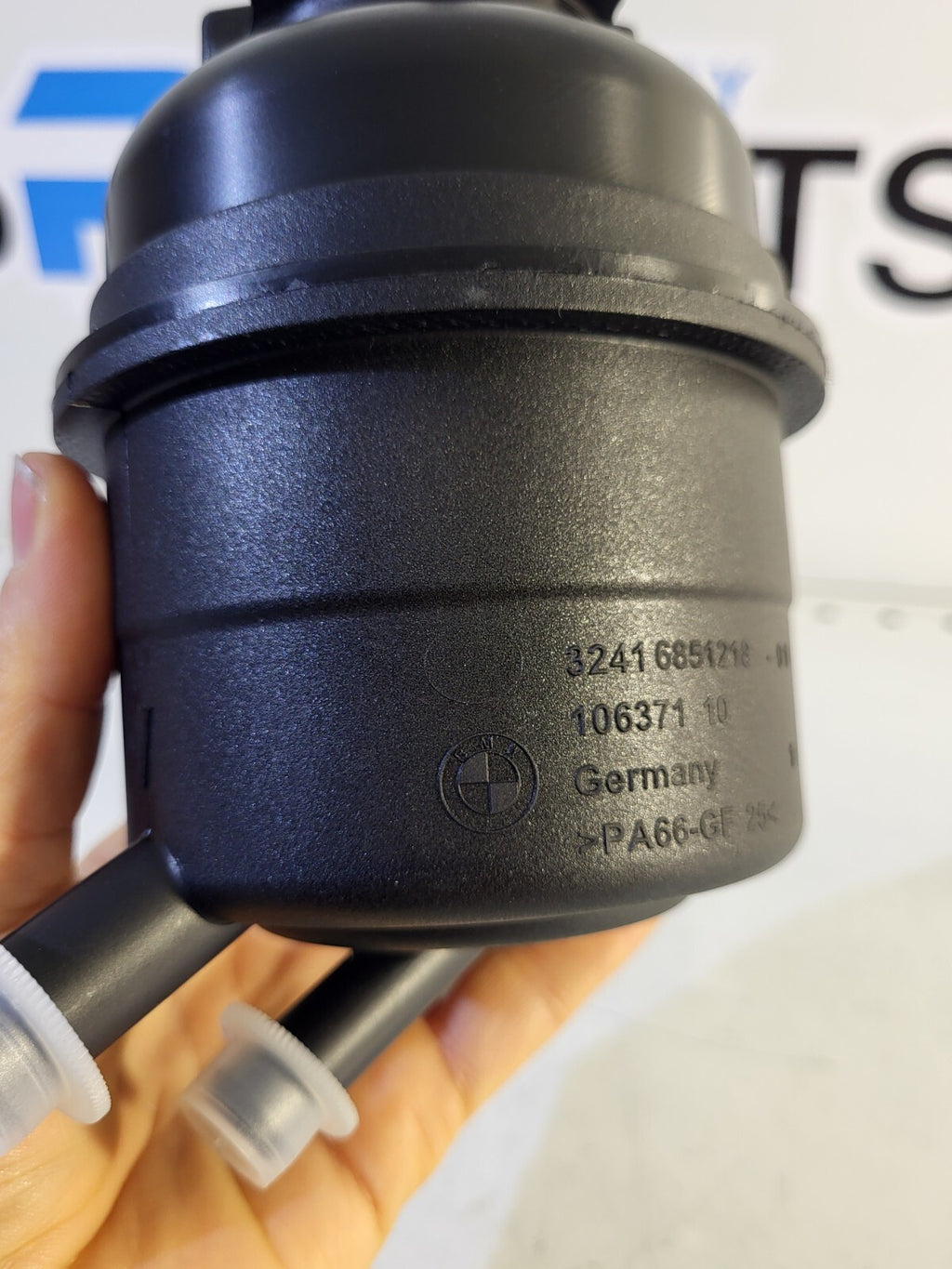 BMW E81 E87 E90 E93 Oil carrier 32416851218
