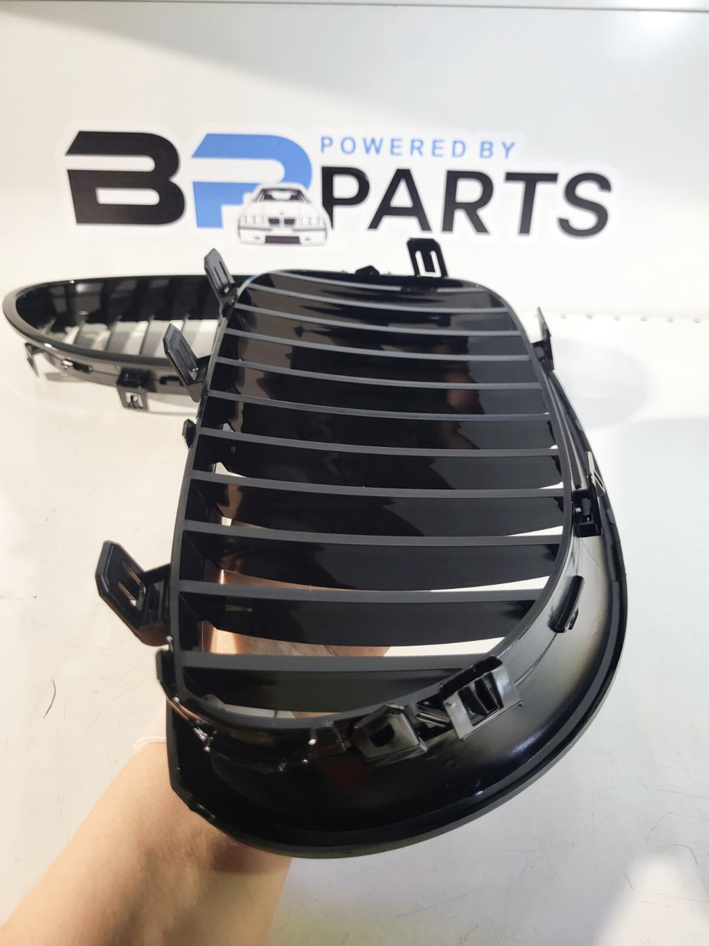 BMW E60 E60LCI E61 E61LCI Kidney set left/ right 51137027061 51137027062 N60KH