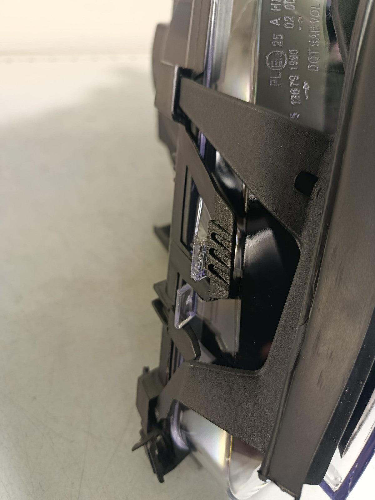 BMW E46 Facelift Headlight Left (TYC) 63127165769 63127165781