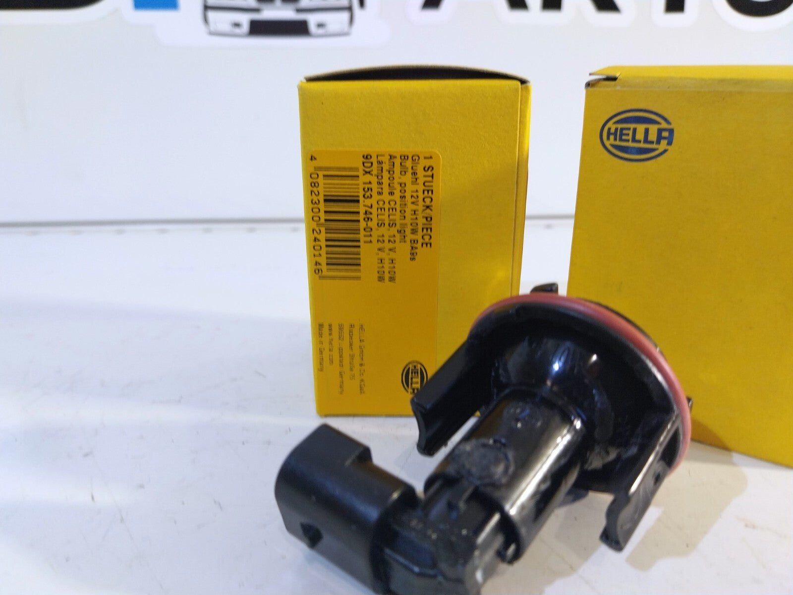 BMW Hella Bulb Socket With Bulb F Parking Light 63126904048