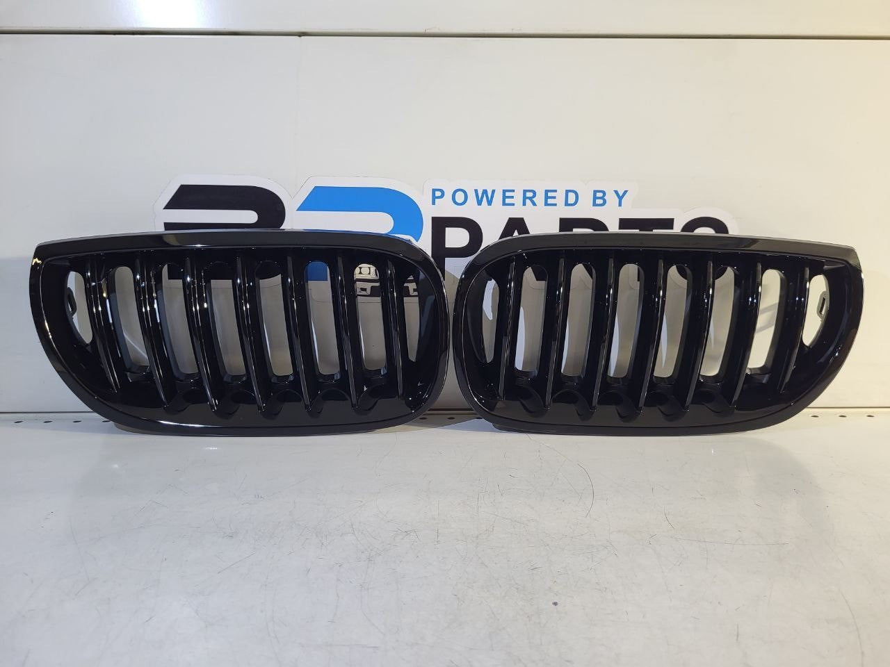 BMW X3 E83 Kidney Set High Gloss Black NKX3SHG 51133402909 51133402910