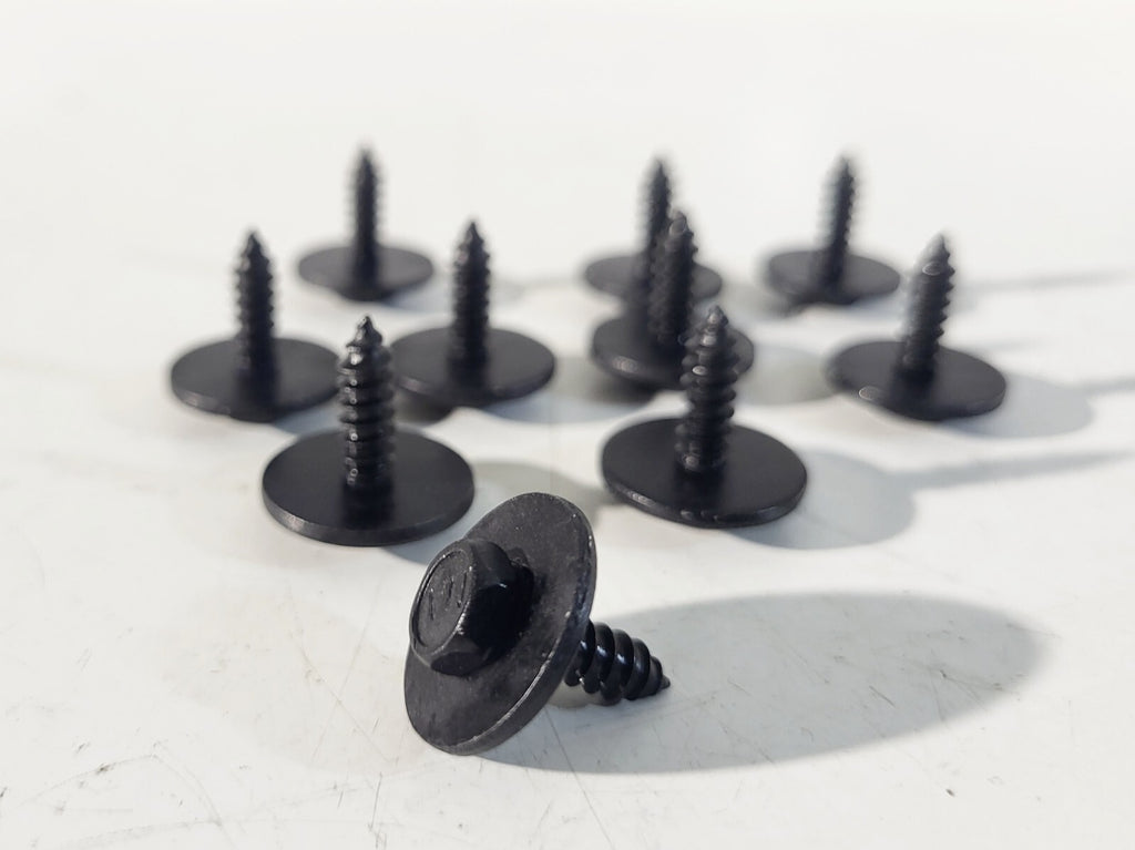 BMW E81 E87 E88 E82 E46 E90 E60 Hex head screw with washer 1 psc 07147129160