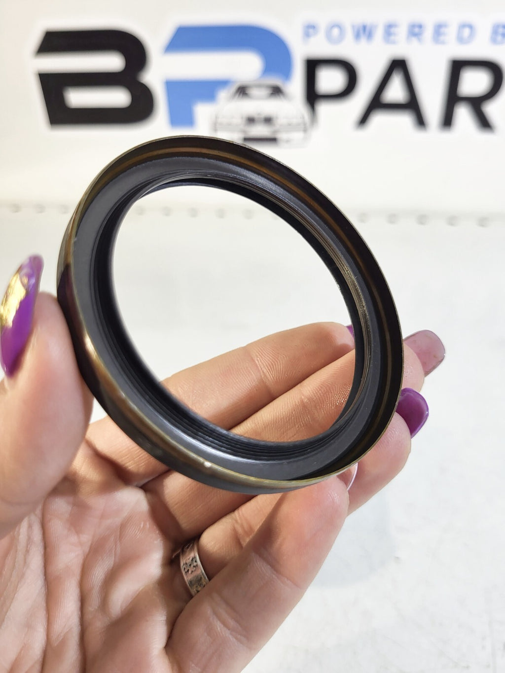 BMW E87 E46 E90 E39 E60 E38 Shaft seal 11142249534 301890