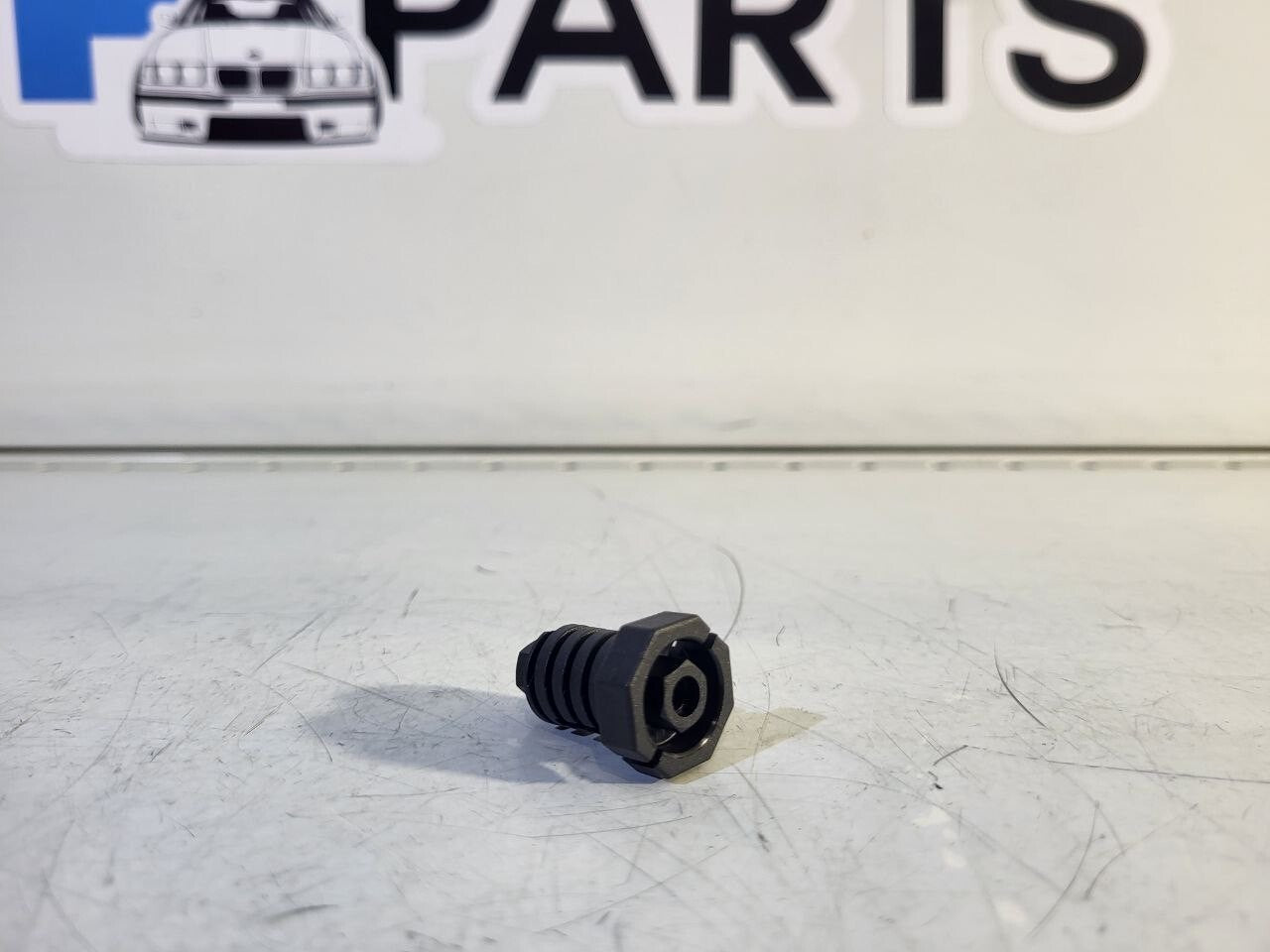 BMW Headlamp Adjusting Screw 63121387026 1PC