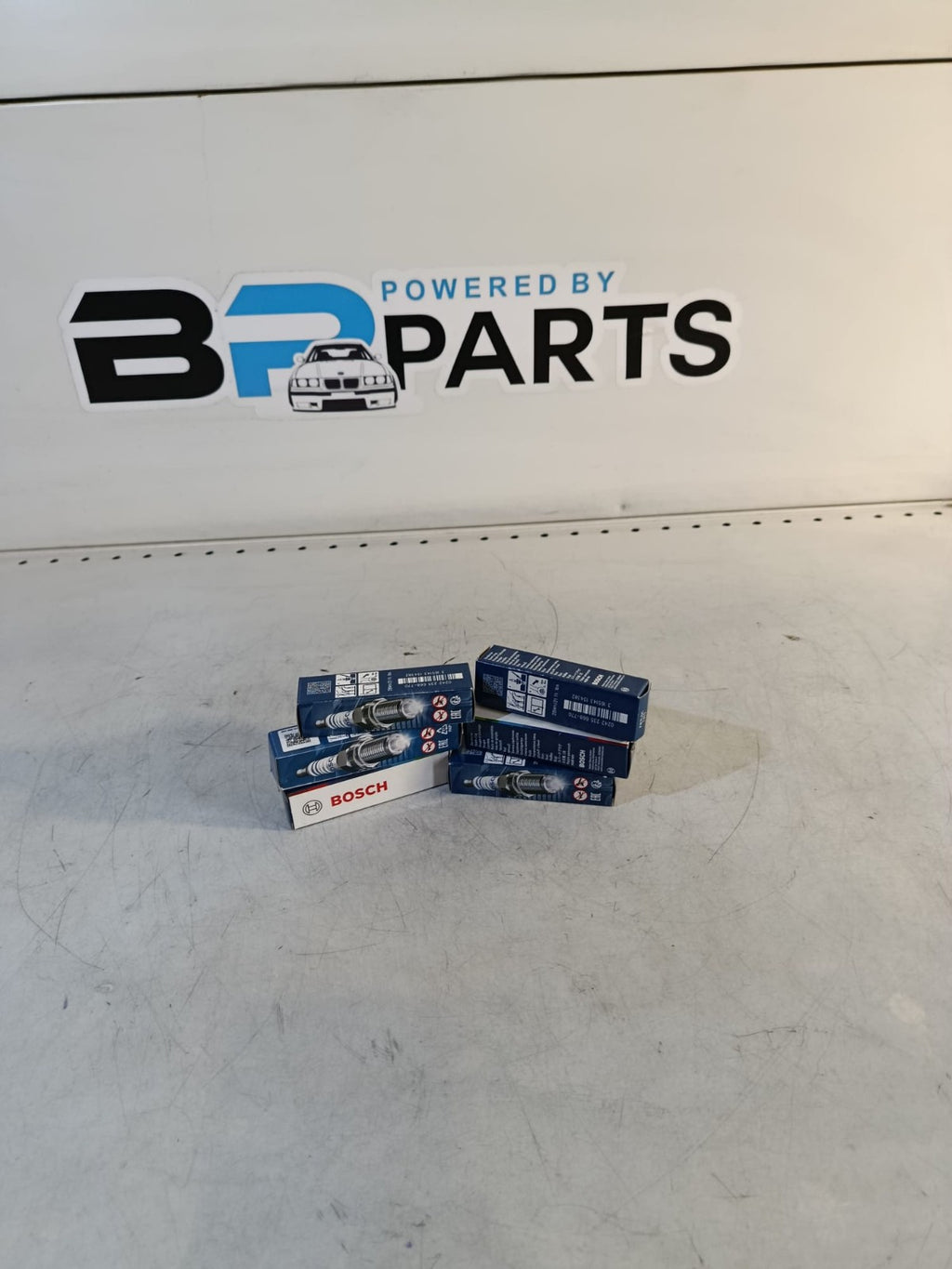 BMW E36 E39 E46 Spark plug Bosch 0242235668 1 psc ( oem 12129064619 )