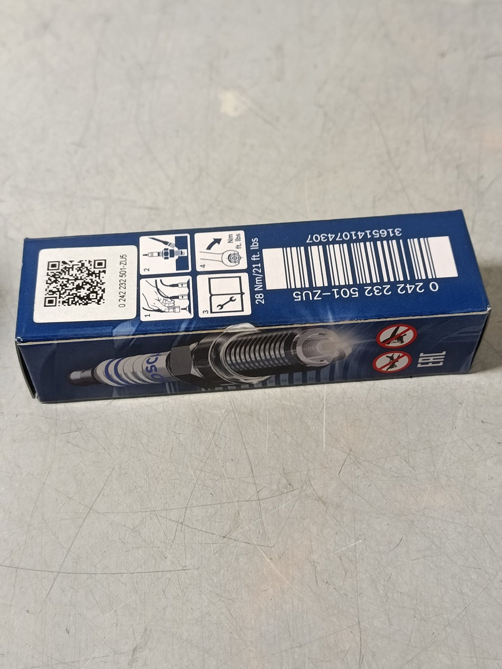 BMW e39 525i Spark plug 12120037607 BOSCH 0 242 232 501 4pc set