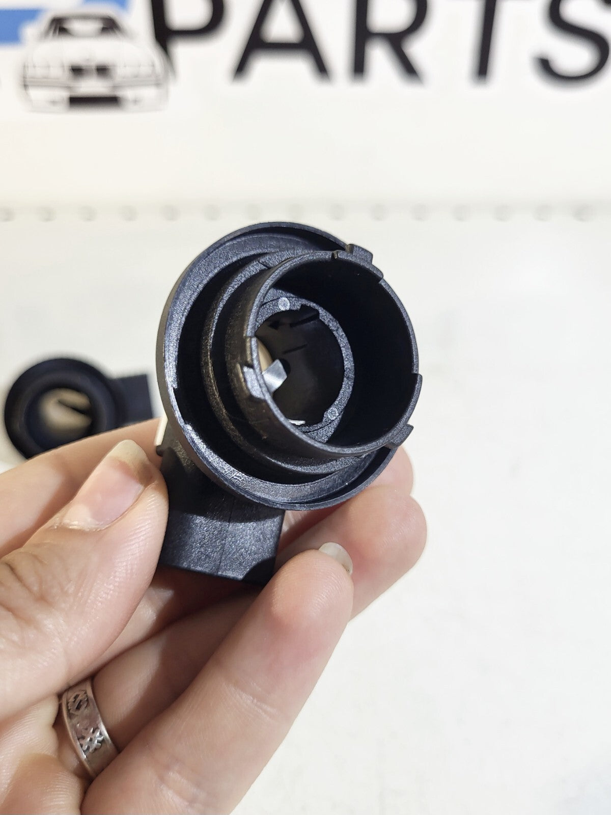 BMW E46 PFL Bulb socket 1psc 63138380211