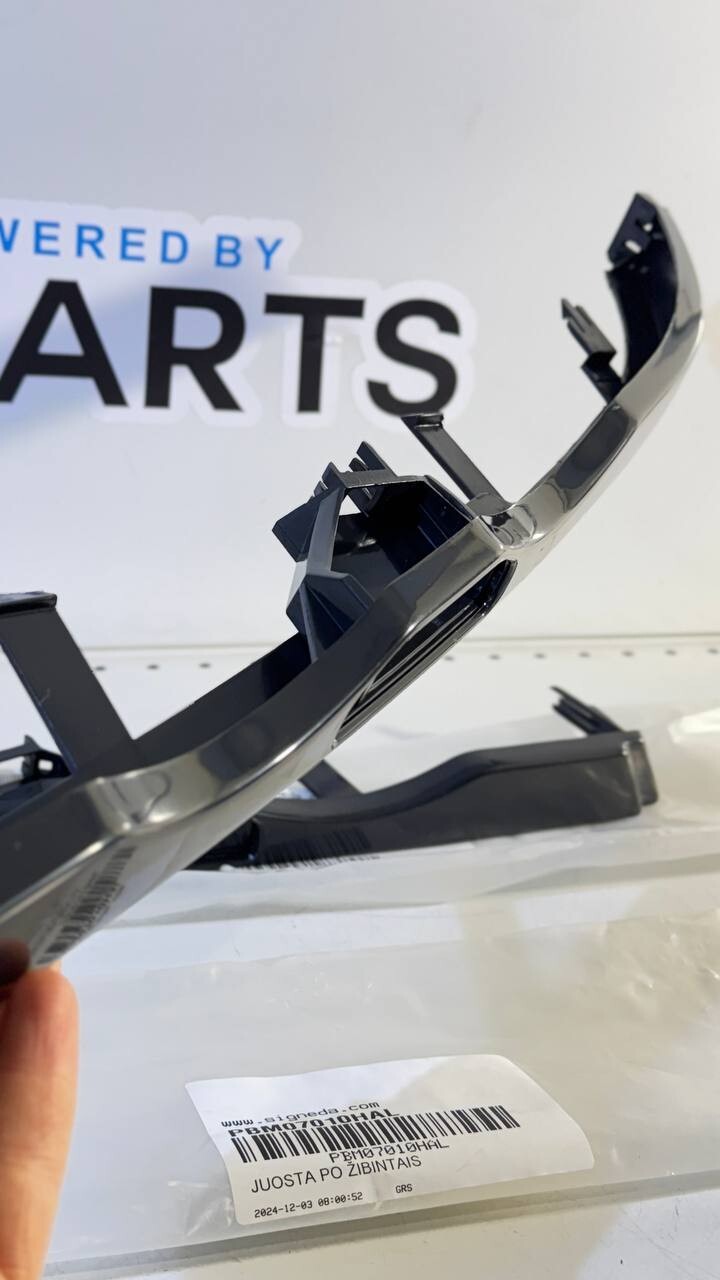 BMW E46 Headlight Trim Set Left+Right 51138227641 51138227642