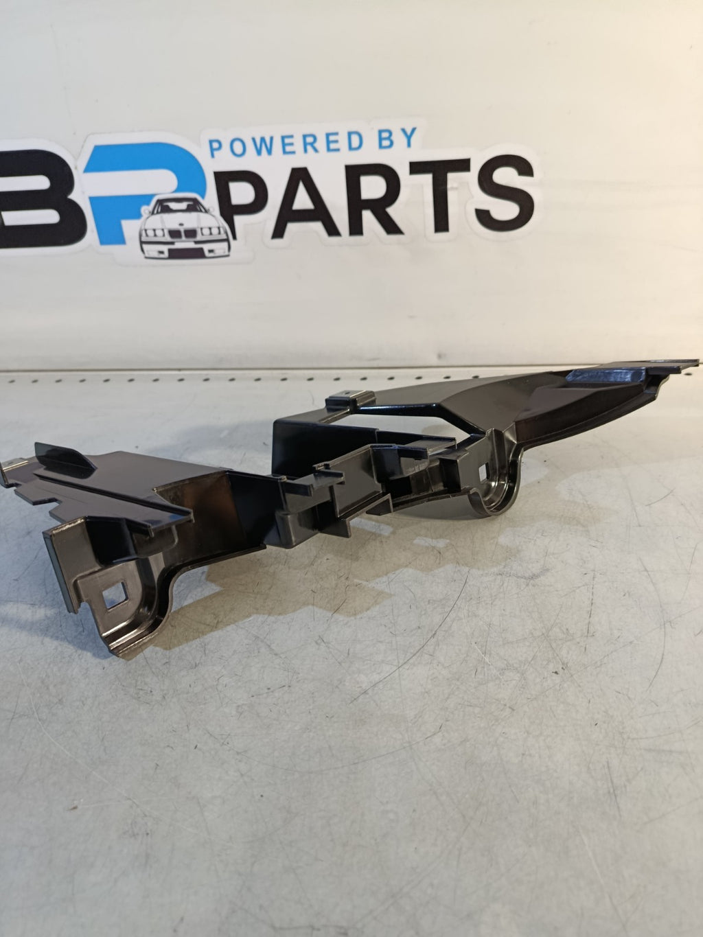 BMW X5 E53 Bracket Headlight Right (TYC) 63128386710