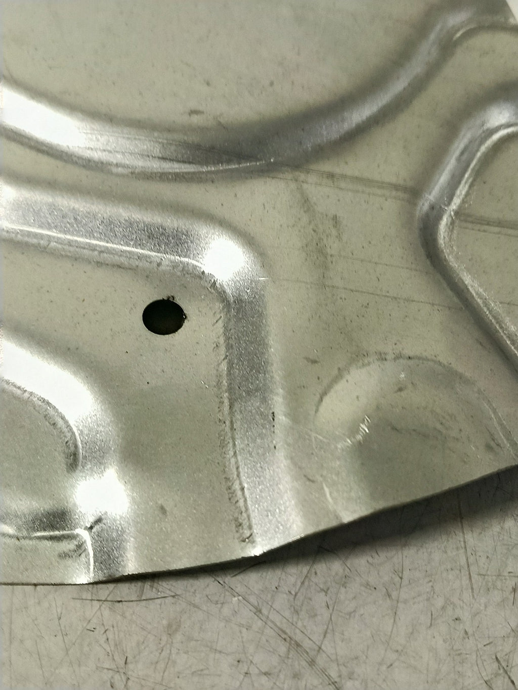 BMW X3 E83 3.0d brake Protection plate left 34113411871 KLOKKERHOLM 0093377