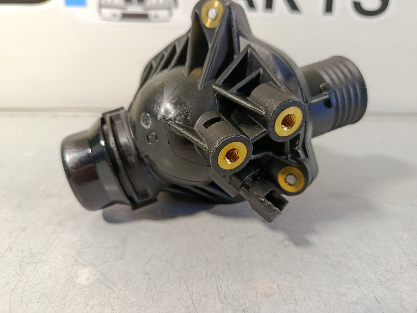 BMW e92 325i N52 Thermostat 11537549476 MAHLE TM 14 97