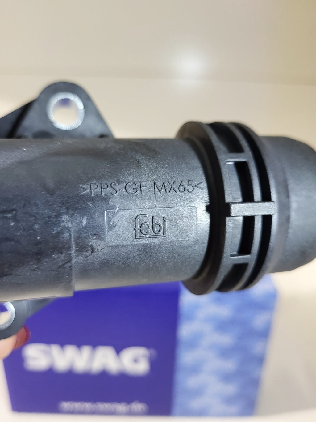 BMW E46 E39 E60 E38 E83 Thermostat housing with thermostat 11531437040