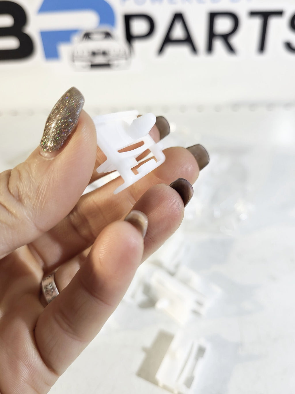 BMW E36 E46 E90 Clamp 1pc 51718184574