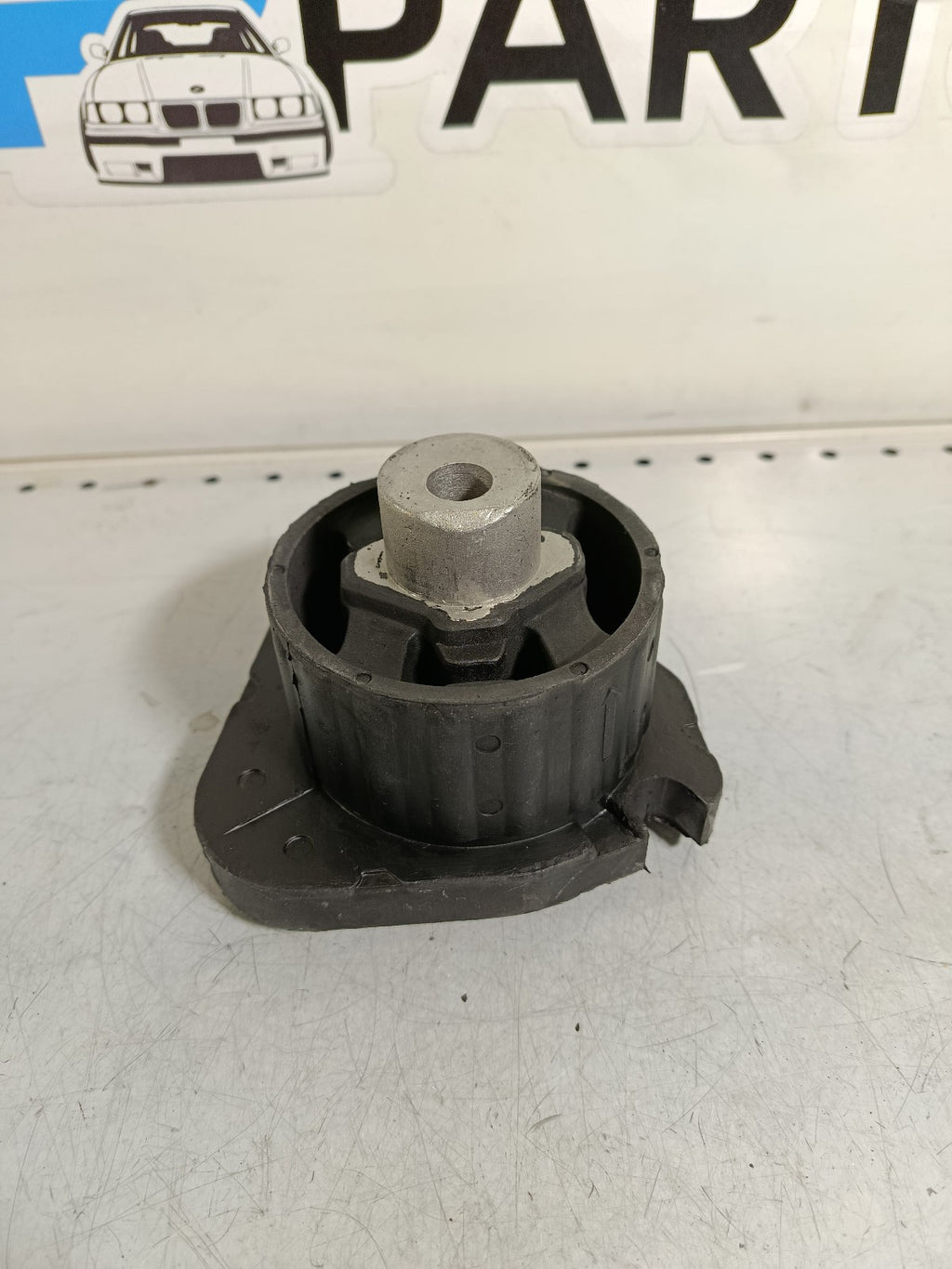 BMW X5 e53 2001 -2003 Vaico V200540 Frame - Transmission Mount, Front