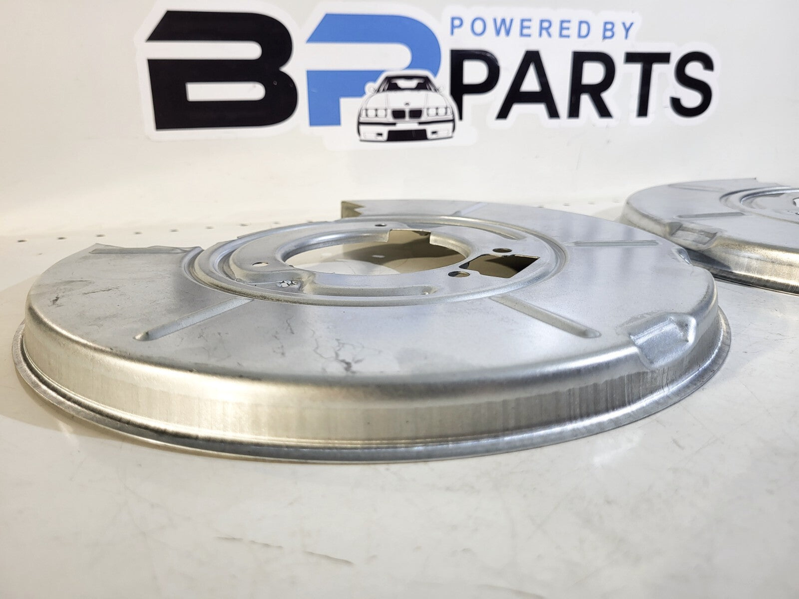 BMW E36 E46 E85 E86 Z1 Left & Right Brake Dust Shields 34211158991, 34211158992