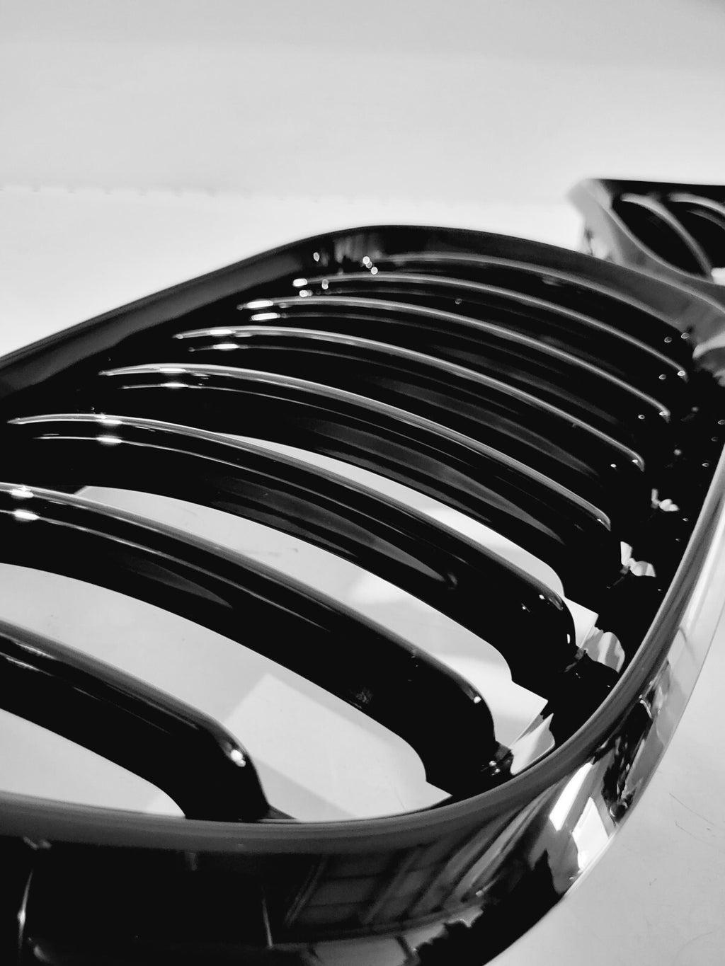 BMW X5 E53 front grille left,right, pre face-lift, gloss black 2000-2003,not OEM