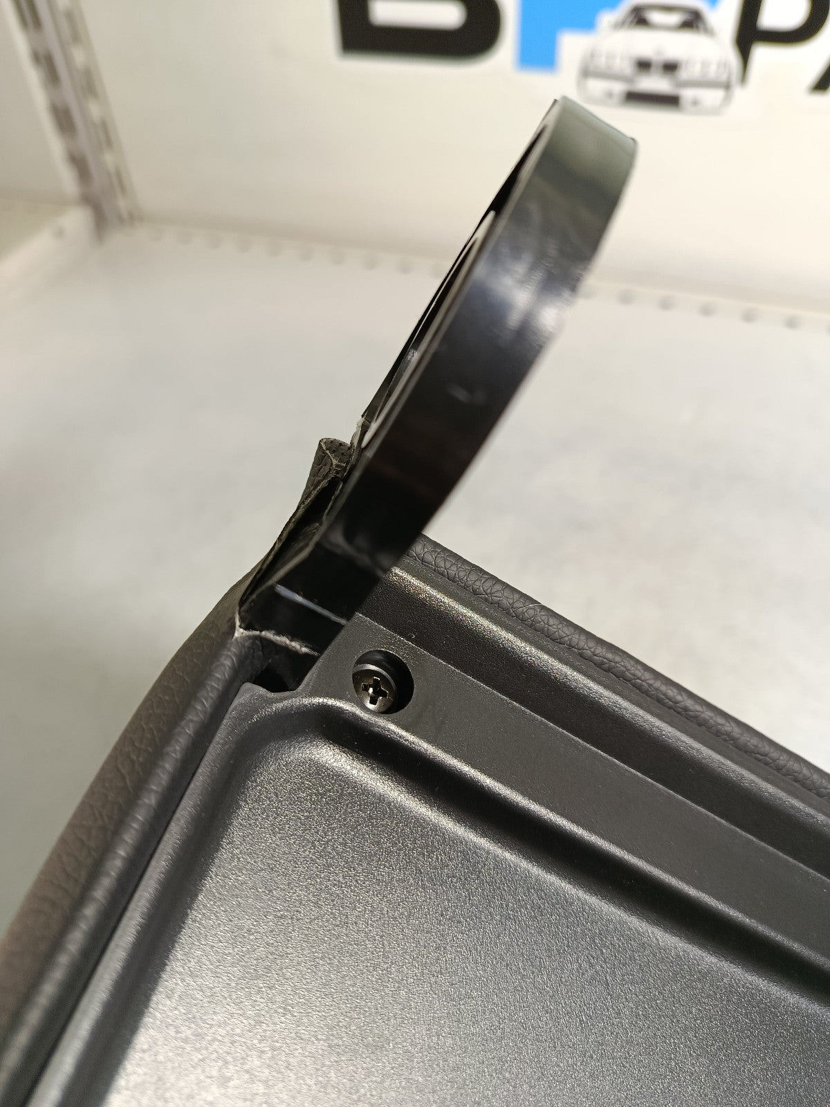BMW E46 Armrest Upper Leather imination 51168238229