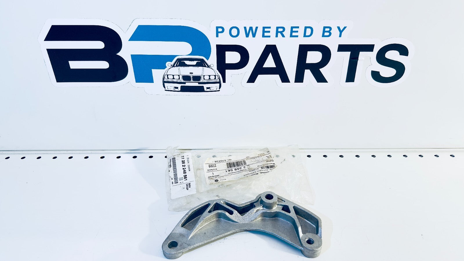 BMW E46 E38 E39 E53 Holder 11282248561