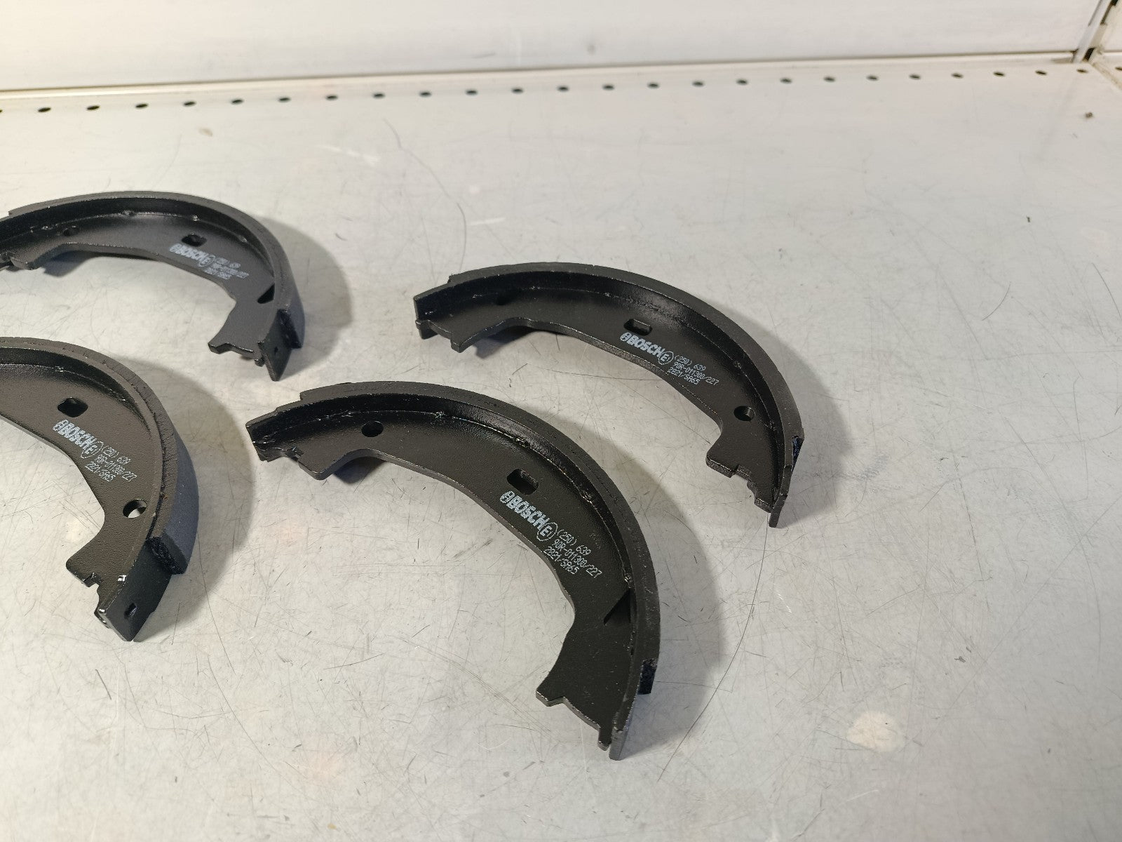 BMW E92 325i Repair kit brake shoe 34416761291 BOSCH 0 986 487 608