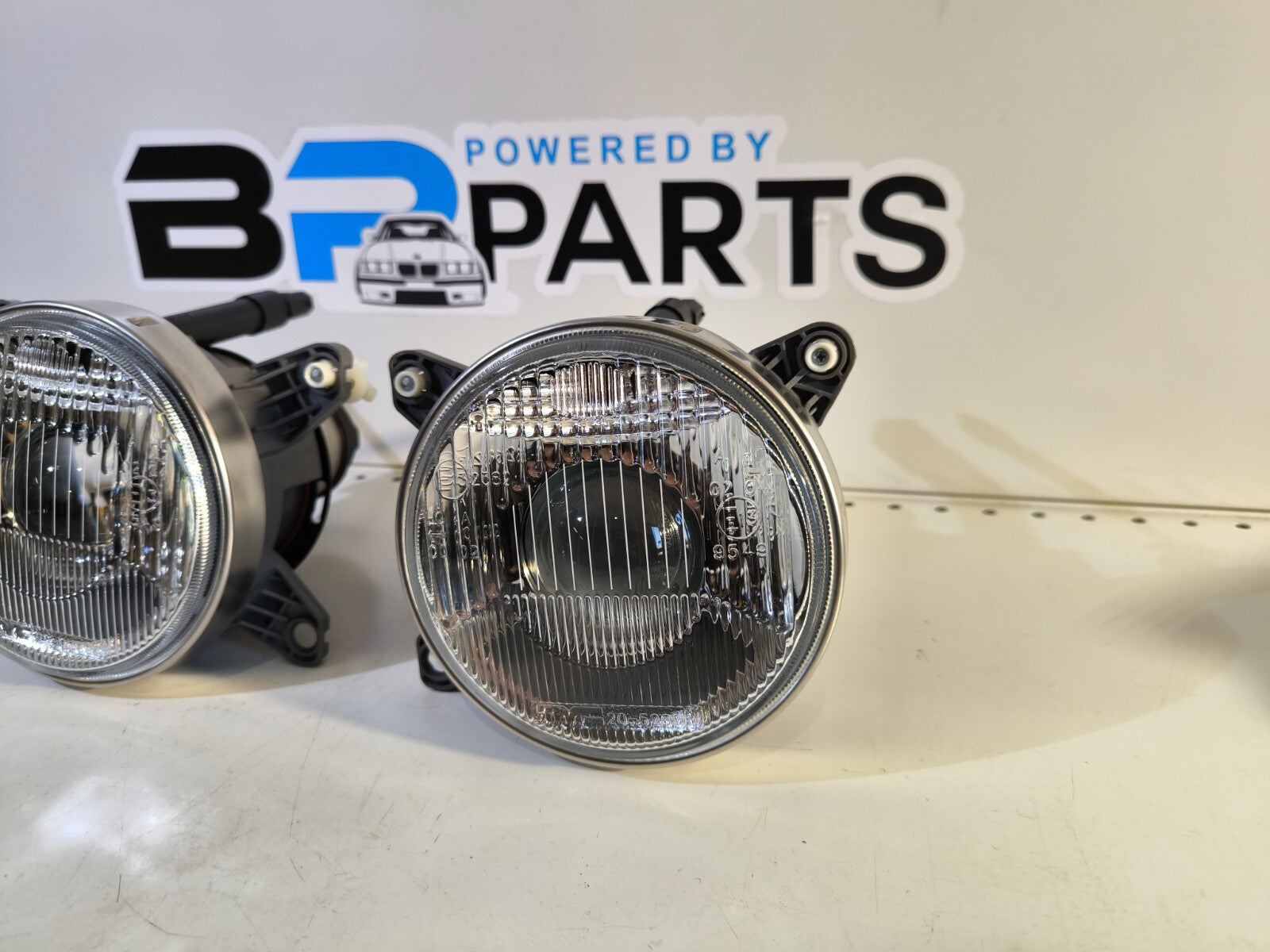 BMW E34 Lamp Lens Left And Right 63121390275, 63121390276
