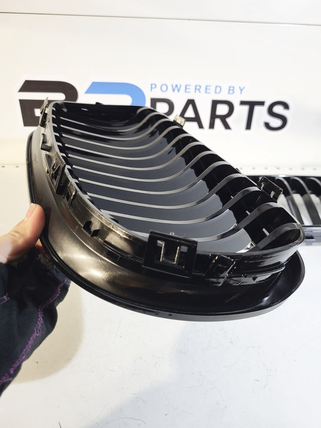 BMW E90LCI E91LCI Sedan Kidney set BLACK left, right 51137201969 51137201970