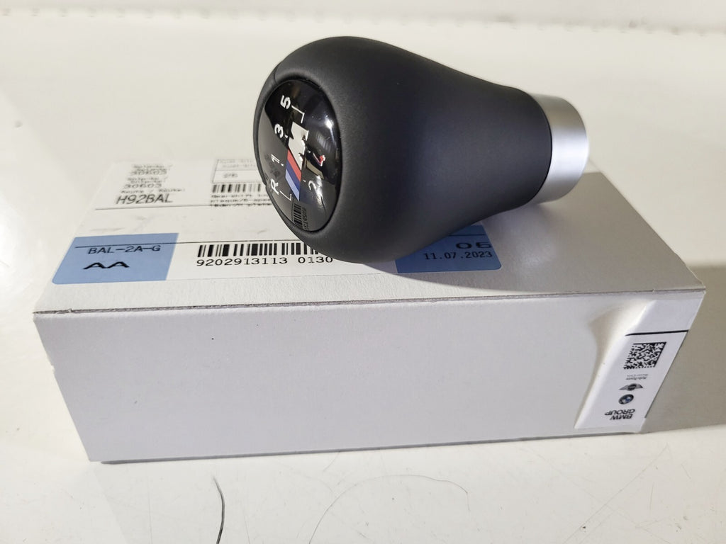 BMW E46 Gearshift knob,leather/M plaque/5-speed 25117896031