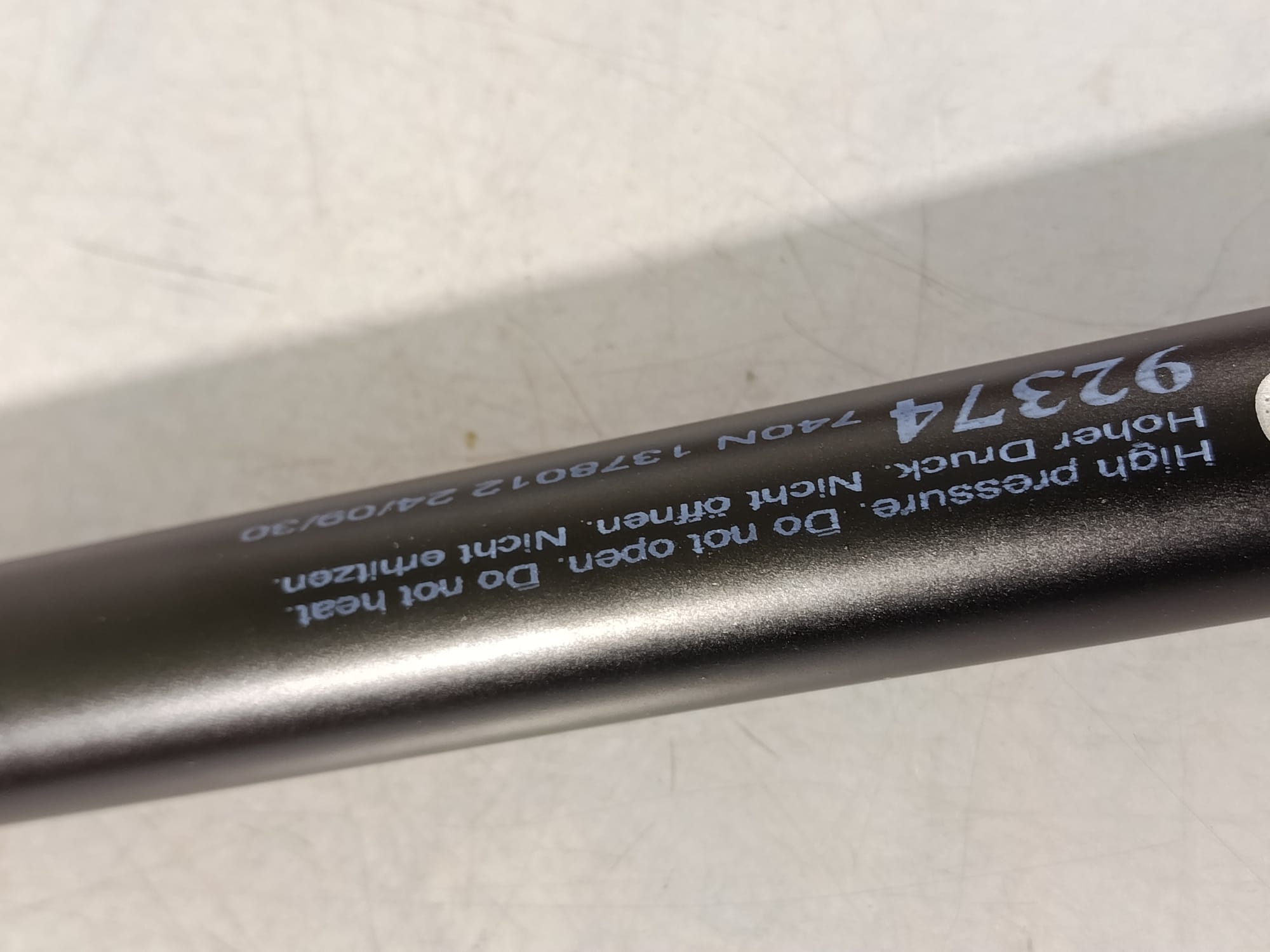 BMW GAS SPRING REAR 414043 KILEN